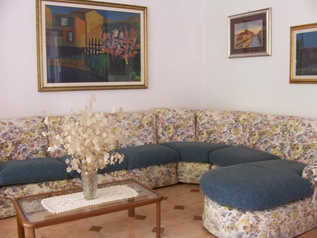 Hotel Villa Edelweiss Chianciano Terme Extérieur photo