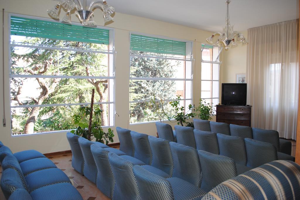 Hotel Villa Edelweiss Chianciano Terme Extérieur photo