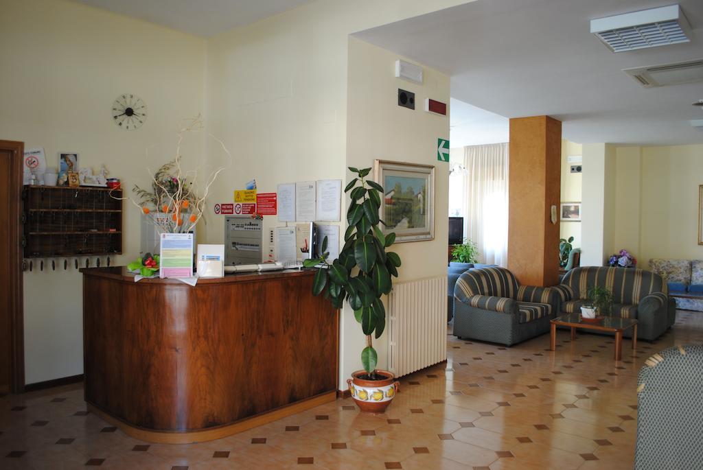 Hotel Villa Edelweiss Chianciano Terme Extérieur photo